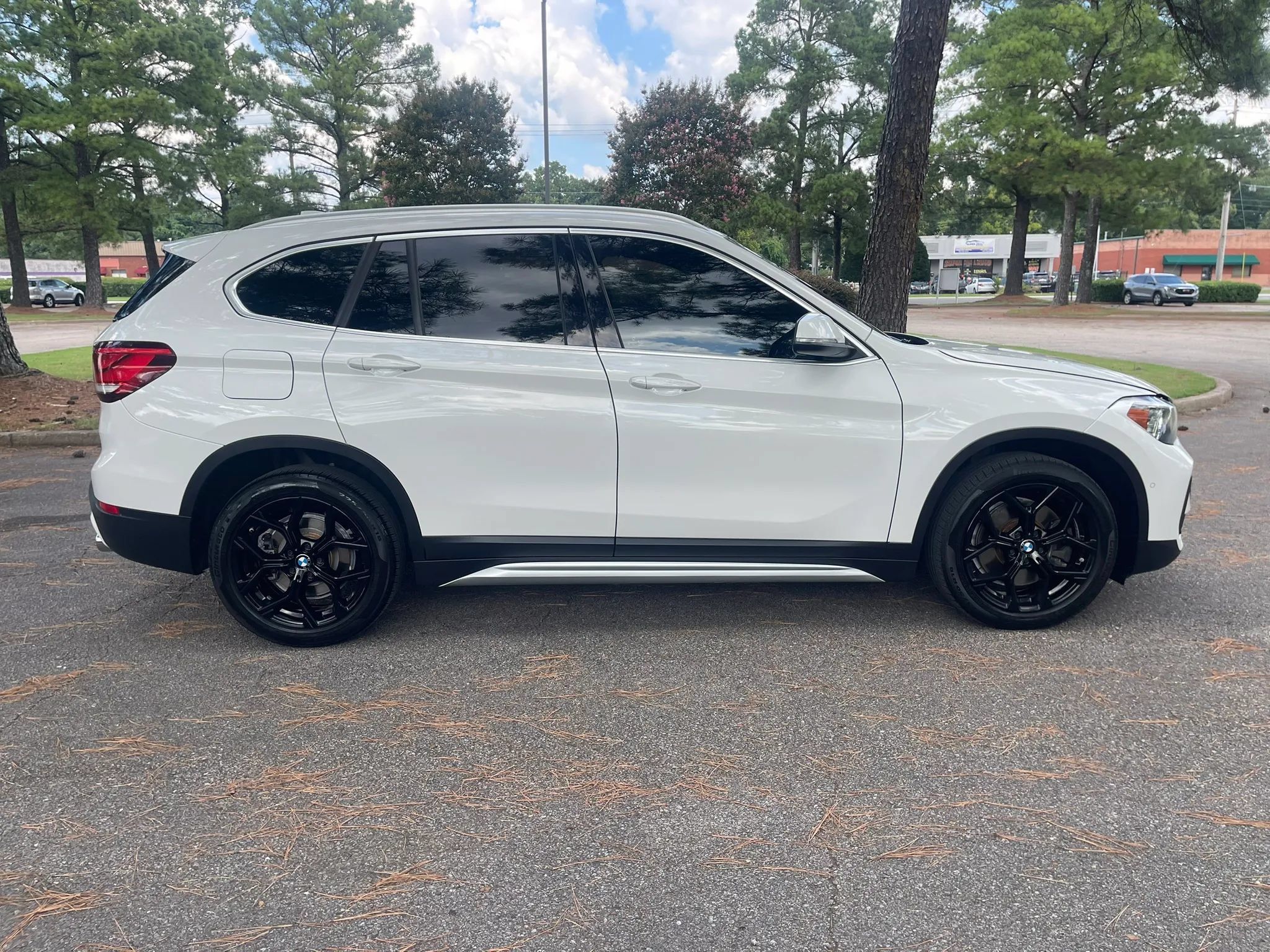 Used 2021 BMW X1 sDrive28i w/ Premium Package FWD image 6