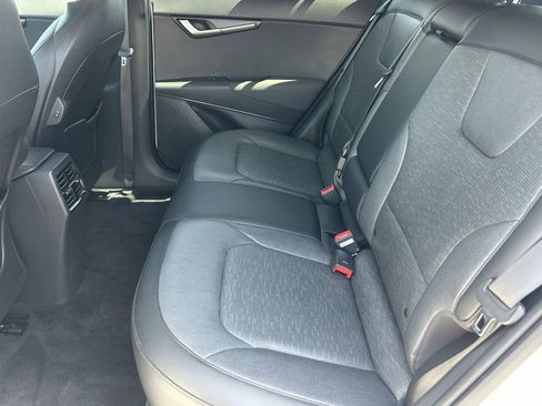 Used 2023 Kia Niro Wave FWD image 14