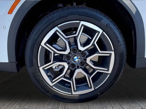 New 2026 BMW X2 xDrive28i w/ Technology Package AWD/4WD image 33