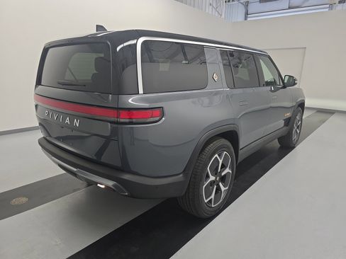 Used 2024 Rivian R1S Adventure AWD/4WD image 5