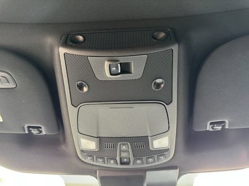 Used 2019 Ford F150 Lariat w/ Equipment Group 502A Luxury AWD/4WD image 24