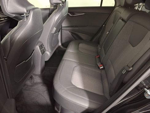 Used 2023 Kia Niro EX Touring image 25