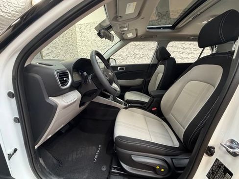 New 2026 Hyundai Venue SEL FWD image 20