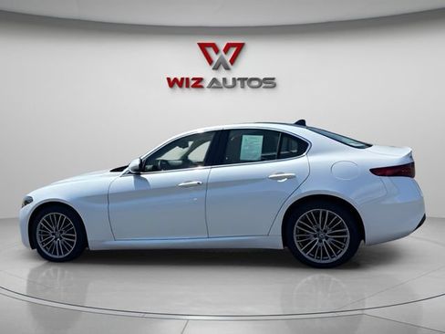 Used 2018 Alfa Romeo Giulia Ti w/ Quick Order Package 22X Lusso AWD/4WD image 2