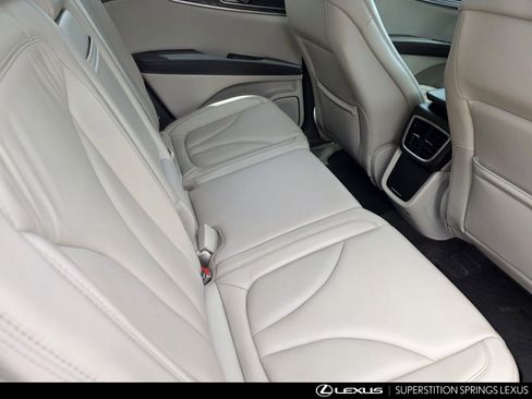 Used 2017 Lincoln MKX Select w/ Select Plus Package FWD image 29