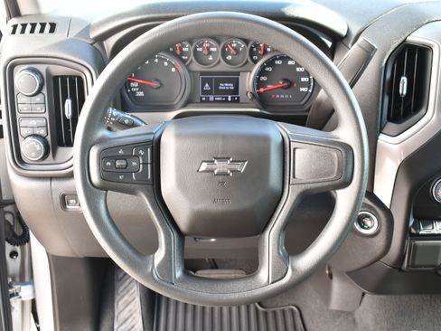 Used 2022 Chevrolet Silverado 1500 Custom Trail Boss w/ LPO, Dark Essentials Package image 17