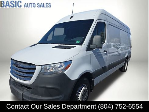 Used 2020 Freightliner Sprinter 3500 image 2