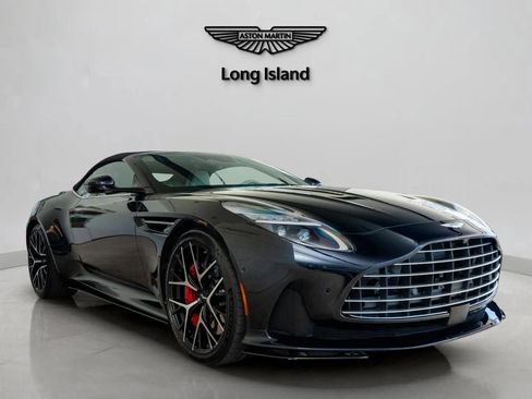 Used 2024 Aston Martin DB12 Convertible RWD image 7