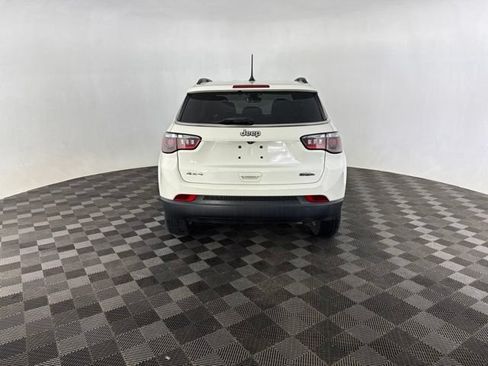 Used 2020 Jeep Compass Latitude w/ Cold Weather Group AWD/4WD image 6