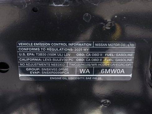 Used 2025 Nissan Sentra SV FWD image 32