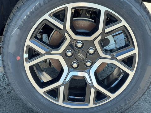 Used 2026 Ford Maverick Lariat w/ 4K Tow Package AWD/4WD image 8