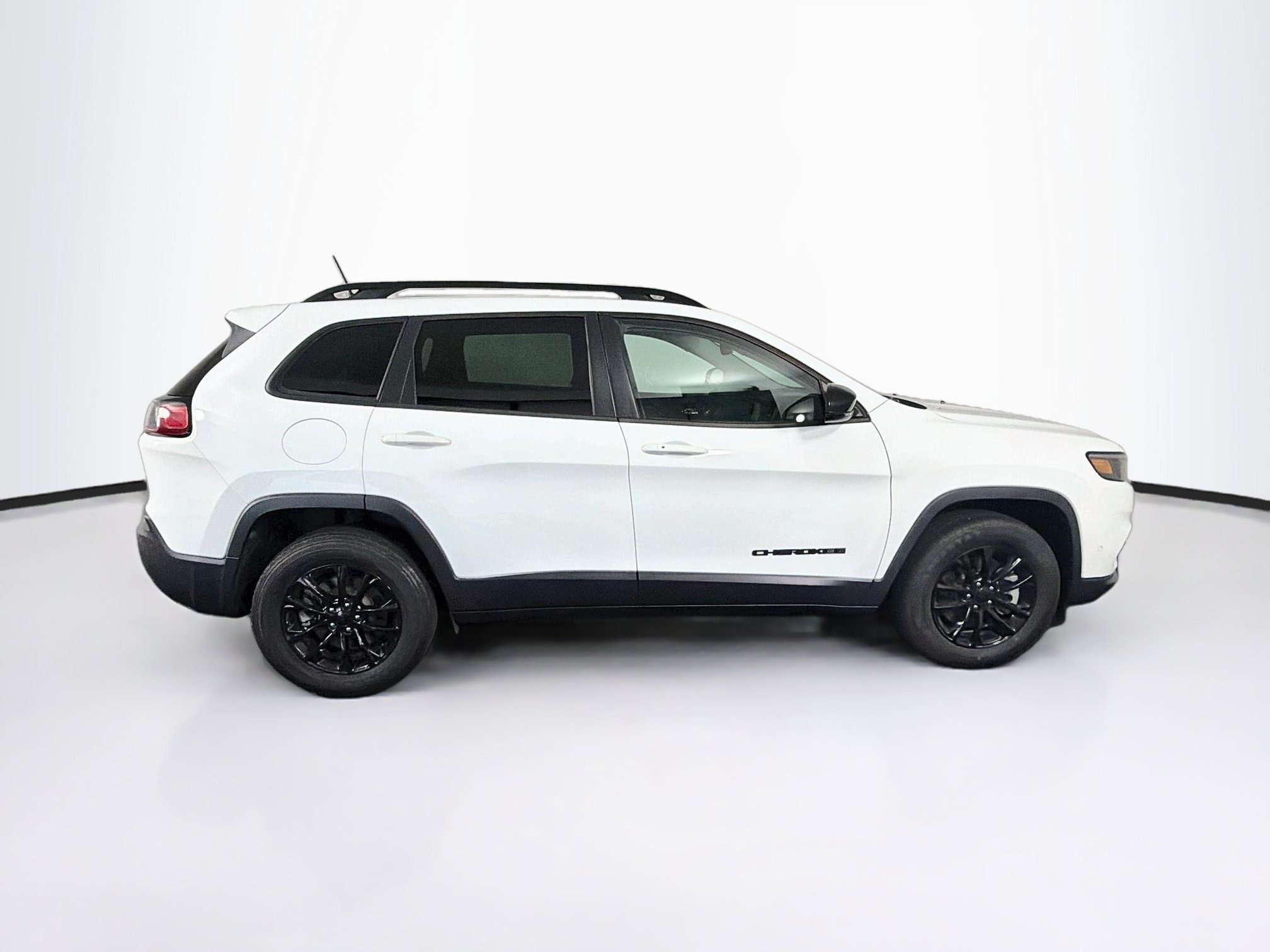 Used 2023 Jeep Cherokee Altitude Lux AWD/4WD image 10