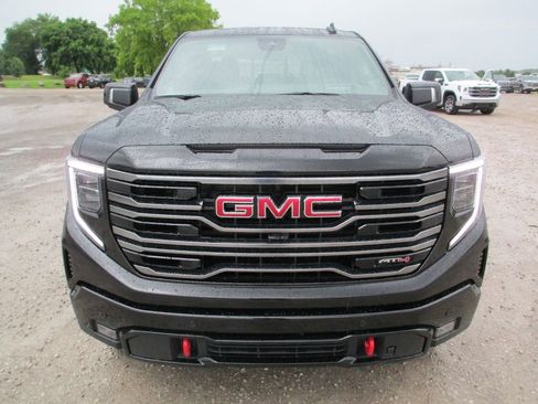 New 2026 GMC Sierra 1500 AT4 w/ AT4 Premium Package AWD/4WD image 11