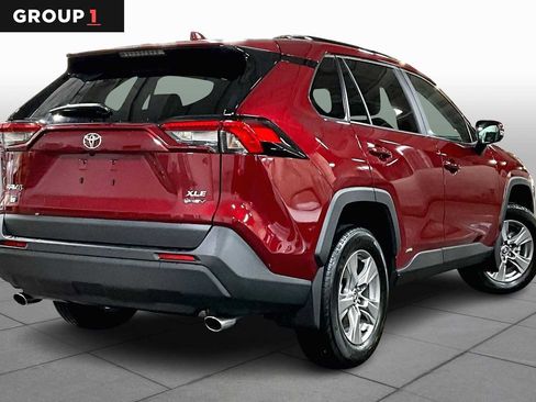 Used 2025 Toyota RAV4 XLE image 12