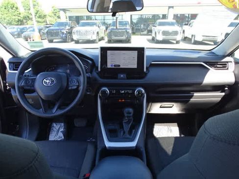 Used 2024 Toyota RAV4 XLE FWD image 23