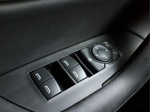 Used 2022 Chevrolet Blazer LT FWD image 15