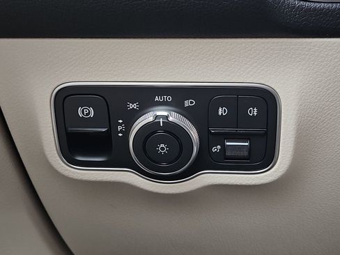 New 2026 Mercedes-Benz GLB 250 image 22