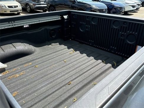 New 2025 Nissan Frontier PRO-4X w/ Pro Convenience Package image 13