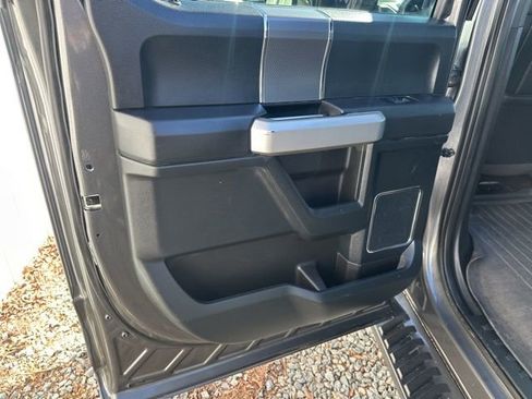 Used 2016 Ford F150 Lariat image 13