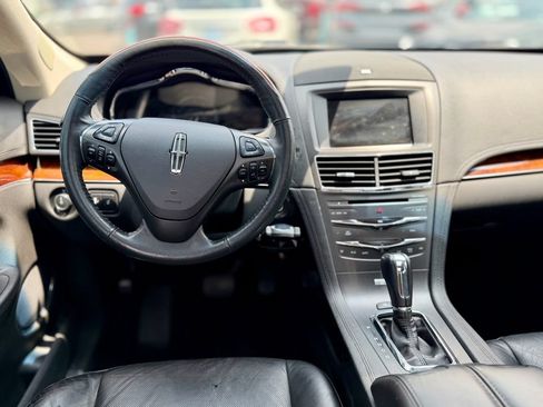Used 2014 Lincoln MKT AWD w/ Equipment Group 201A image 5