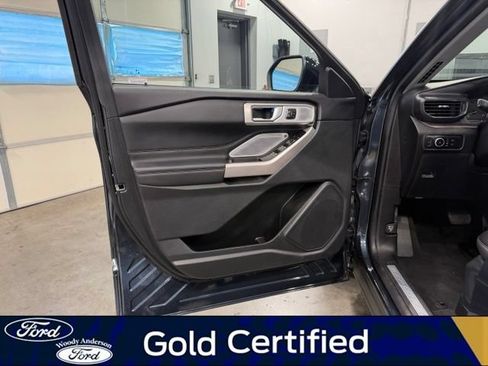 Certified 2023 Ford Explorer Limited w/ Limited Technology Package AWD/4WD image 24