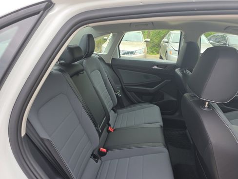 New 2026 Volkswagen Jetta SE FWD image 20