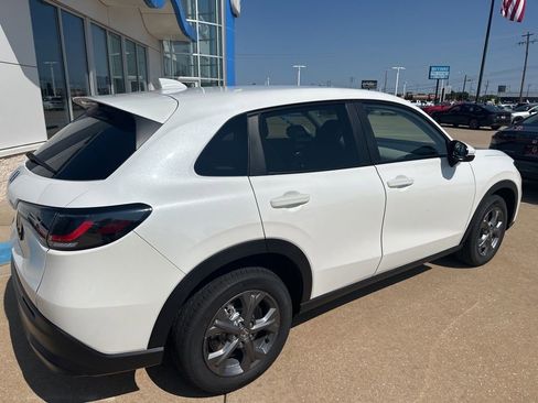 New 2026 Honda HR-V LX image 14