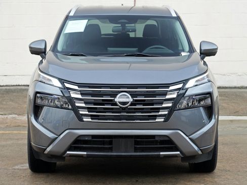 Used 2024 Nissan Rogue SL FWD image 42