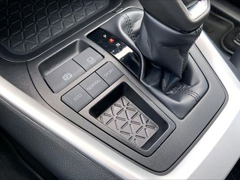 Used 2024 Toyota RAV4 XLE Premium image 35