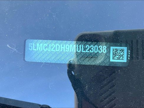 Used 2021 Lincoln Corsair Reserve w/ Equipment Group 201A image 35