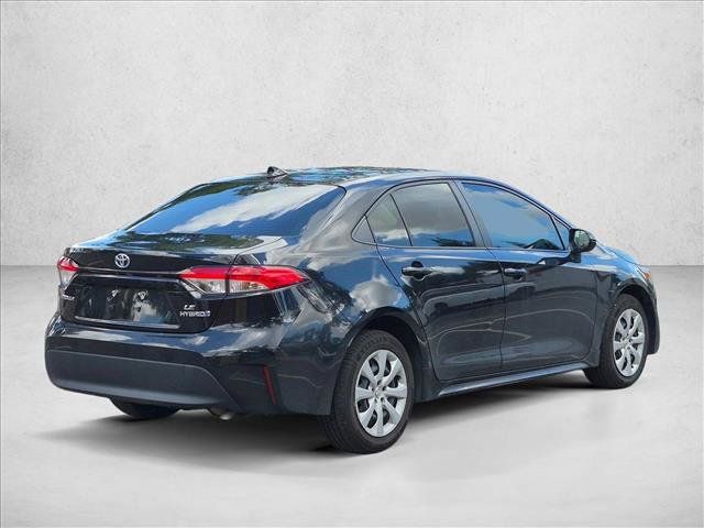 Used 2024 Toyota Corolla LE FWD image 5