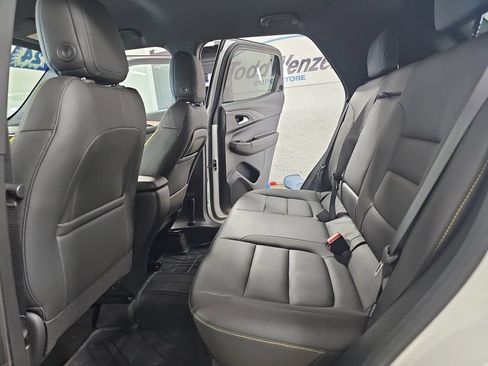 Certified 2024 Chevrolet TrailBlazer ACTIV w/ Driver Confidence Package AWD/4WD image 17
