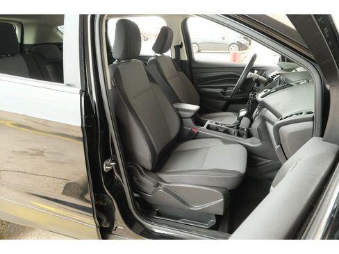 Used 2018 Ford Escape SE w/ SE Sync 3 Package AWD/4WD image 31