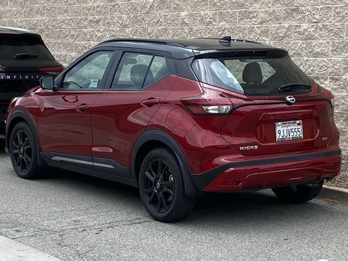 Certified 2024 Nissan Kicks SR w/ SR Premium Package FWD image 4