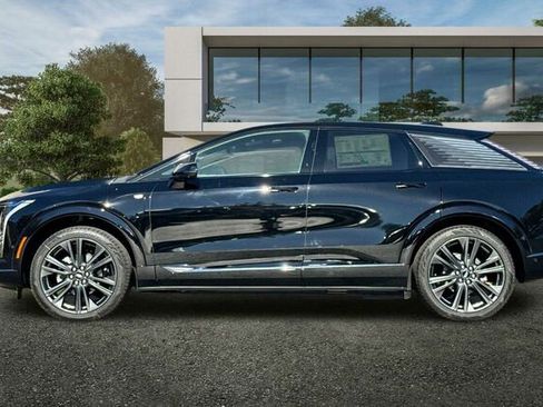 New 2026 Cadillac Optiq Sport 2 image 7