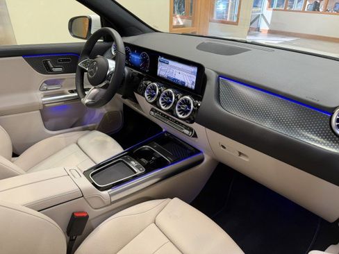 Certified 2024 Mercedes-Benz GLA 250 4MATIC w/ Exclusive Package image 18