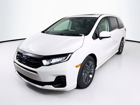 New 2026 Honda Odyssey Touring image 4