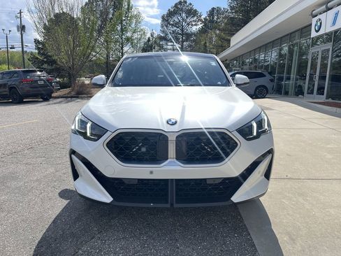 Used 2025 BMW X2 xDrive28i image 3