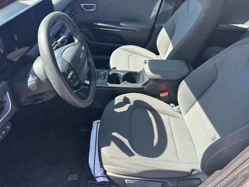 Used 2025 Kia K4 FWD image 9