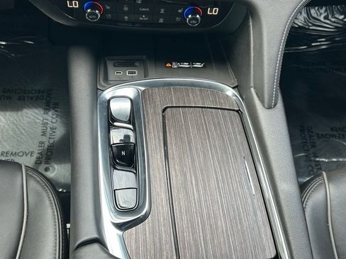 Used 2023 Buick Enclave Avenir w/ Avenir Technology Package FWD image 20