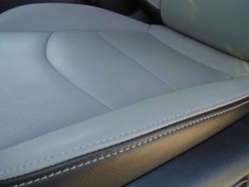 Used 2019 Chevrolet Equinox Premier image 15