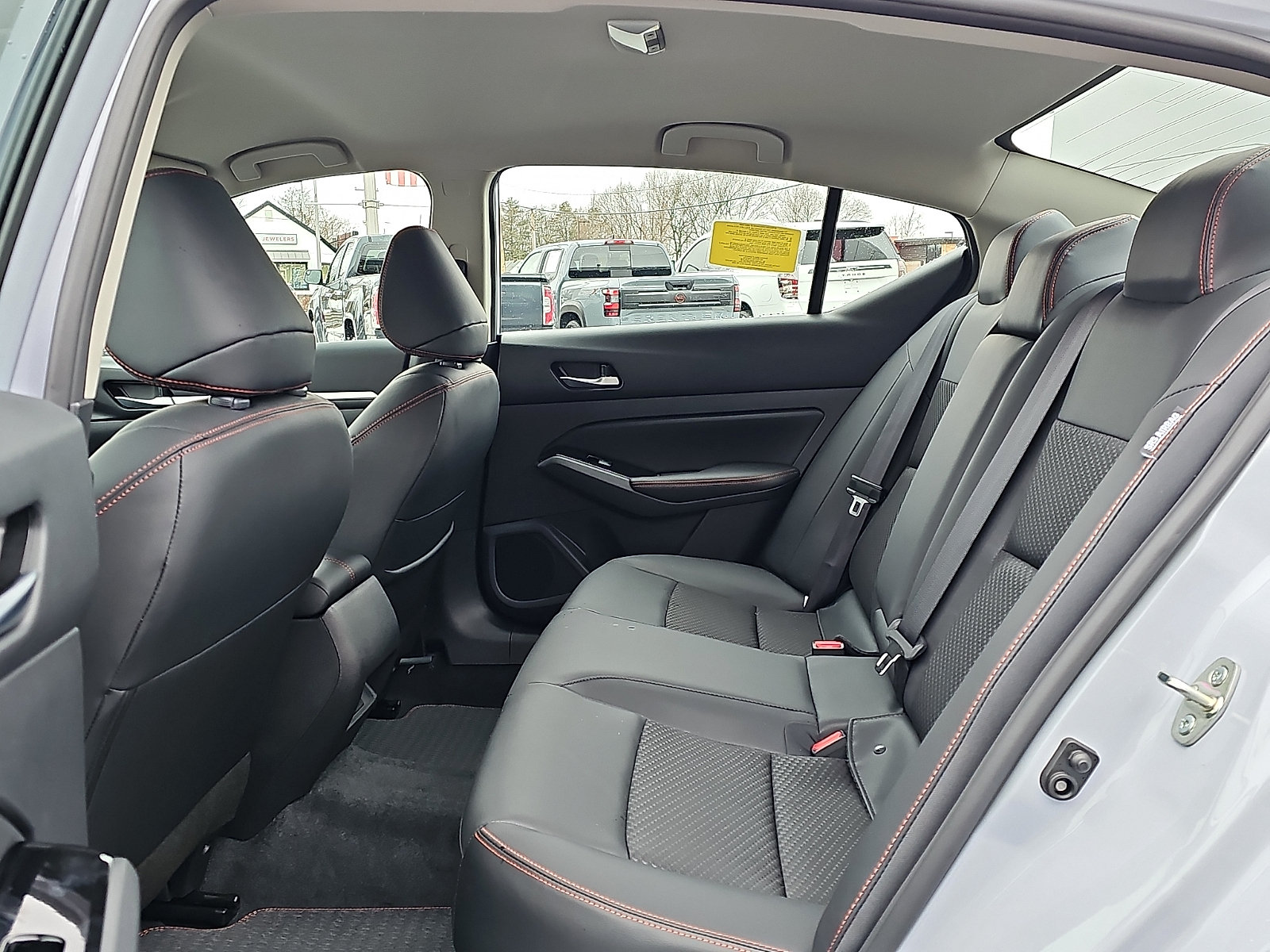 Certified 2025 Nissan Altima 2.5 SR AWD/4WD image 11