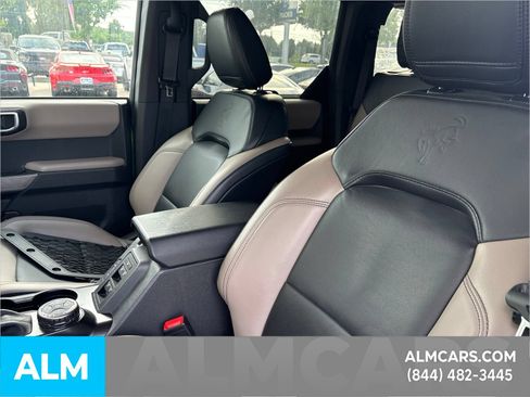 Used 2023 Ford Bronco Wildtrak AWD/4WD image 9