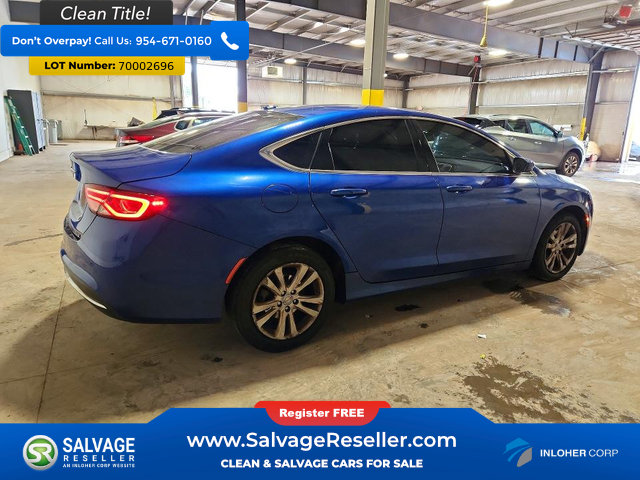 Used 2015 Chrysler 200 Limited w/ Convenience Group FWD image 4