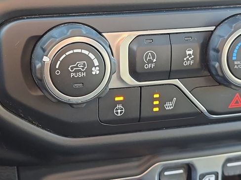 Certified 2020 Jeep Wrangler Unlimited Sport image 38