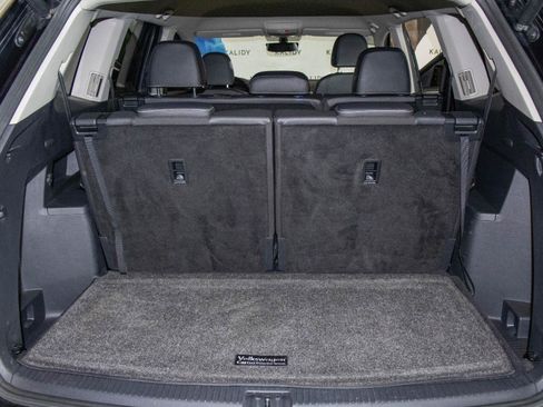 Used 2021 Volkswagen Atlas SE FWD image 23