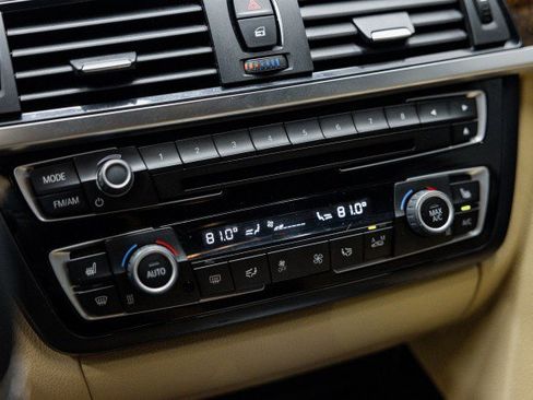 Used 2017 BMW 430i Convertible image 19