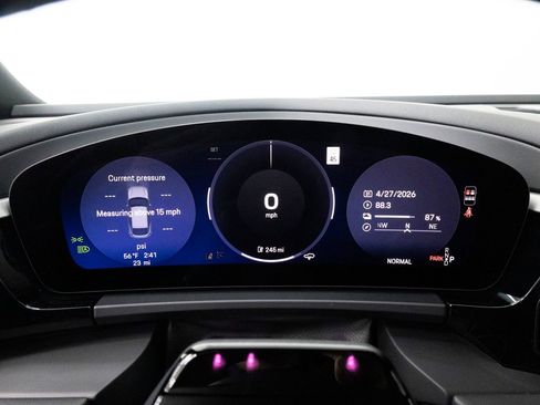 New 2026 Porsche Macan 4 Electric AWD/4WD image 17