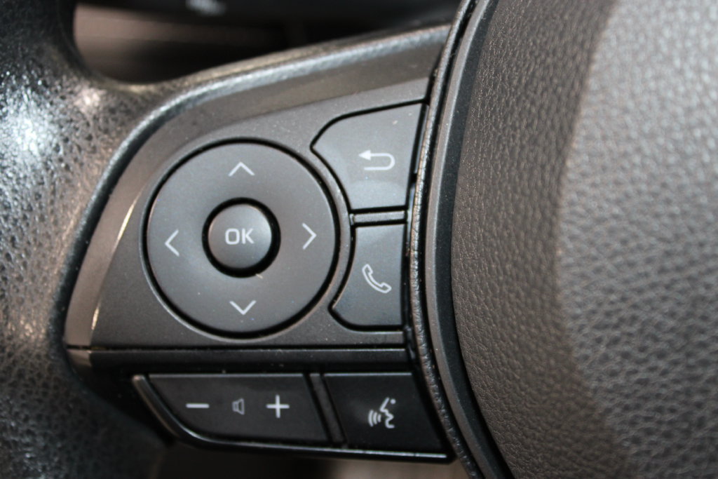 Used 2023 Toyota RAV4 XLE FWD image 33