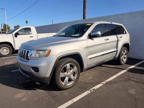 Used 2013 Jeep Grand Cherokee Limited image 5